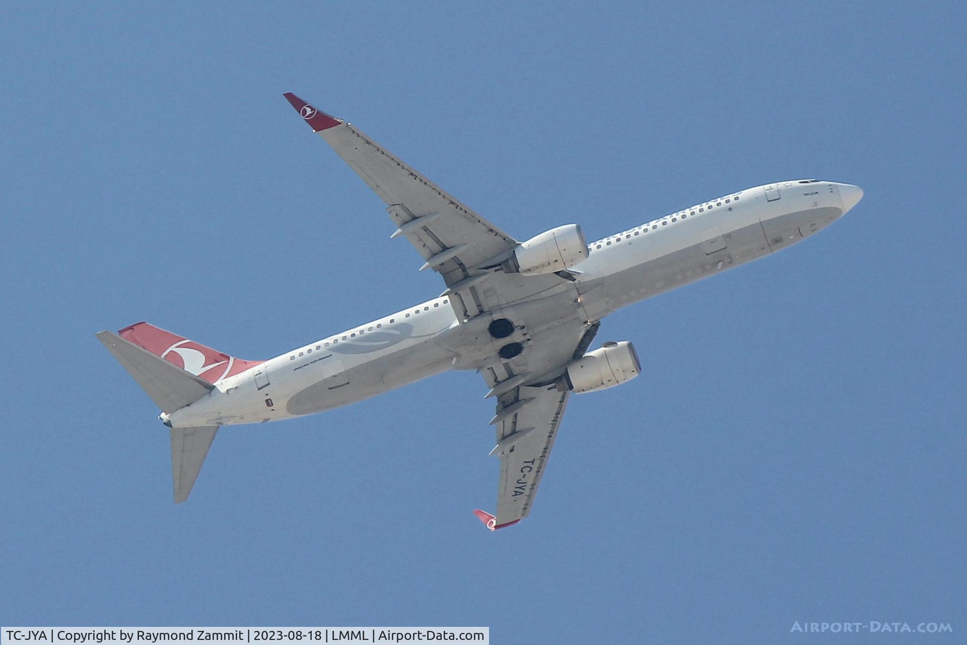 TC-JYA, 2011 Boeing 737-9F2/ER C/N 40973, B737-900 TC-JYA Turkish Airlines