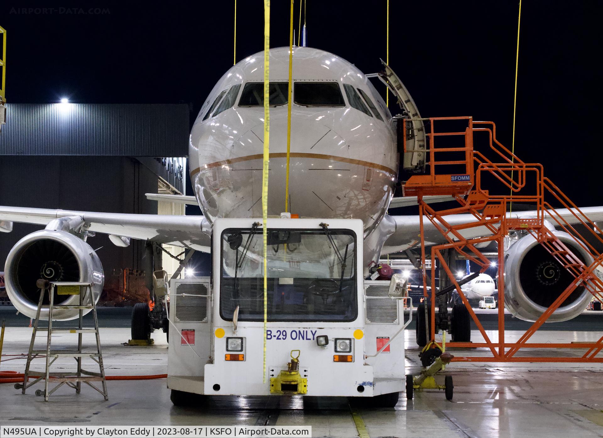 N495UA, 2002 Airbus A320-232 C/N 1842, SFO 2023.