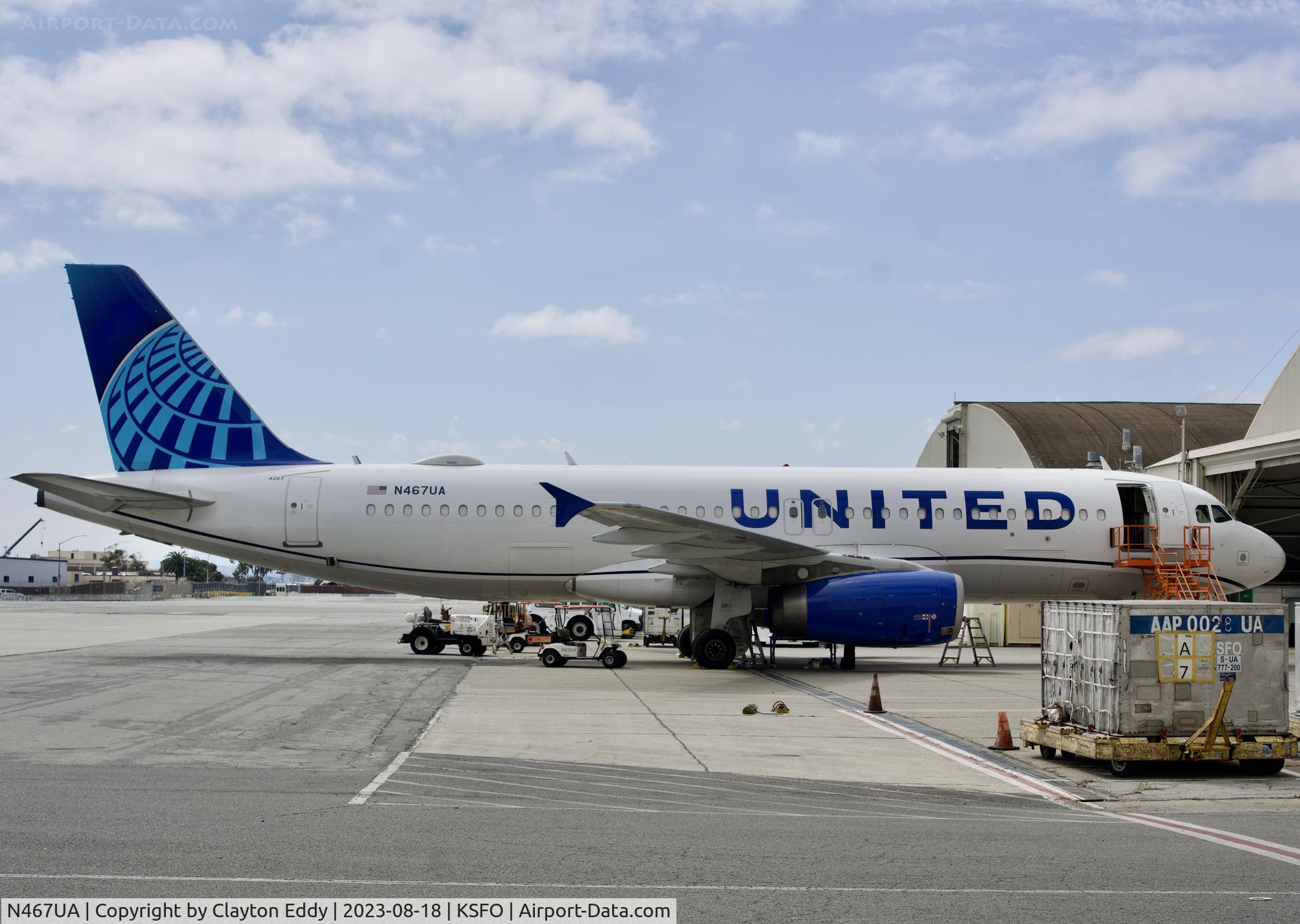 N467UA, 2000 Airbus A320-232 C/N 1359, SFO 2023.