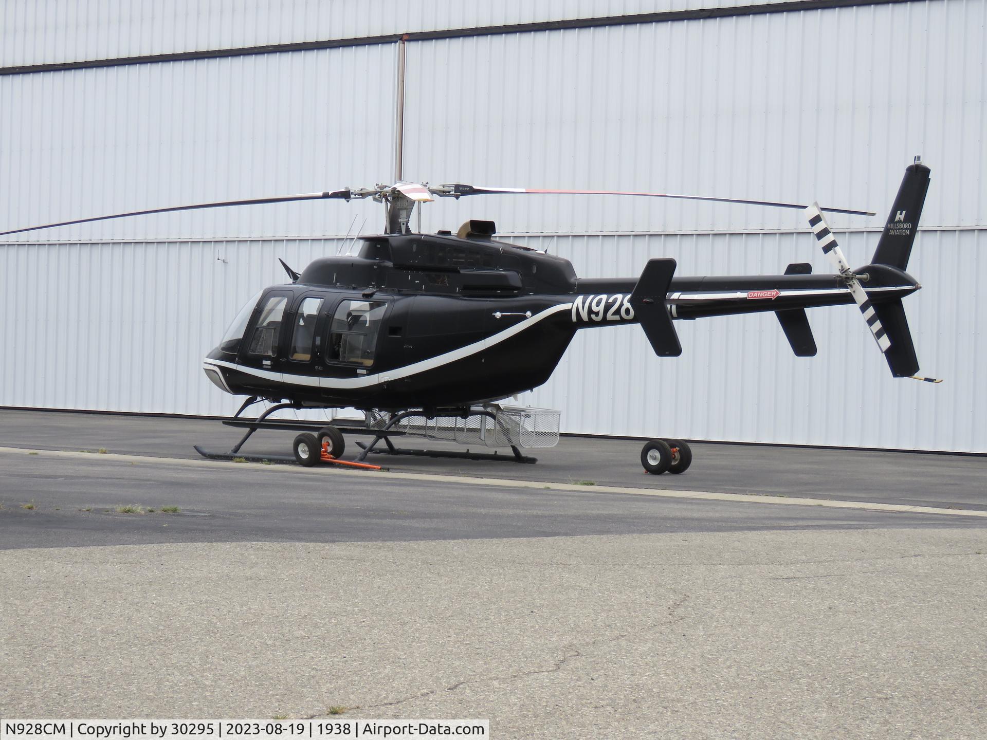 N928CM, 1999 Bell 407 C/N 53384, Temp parking