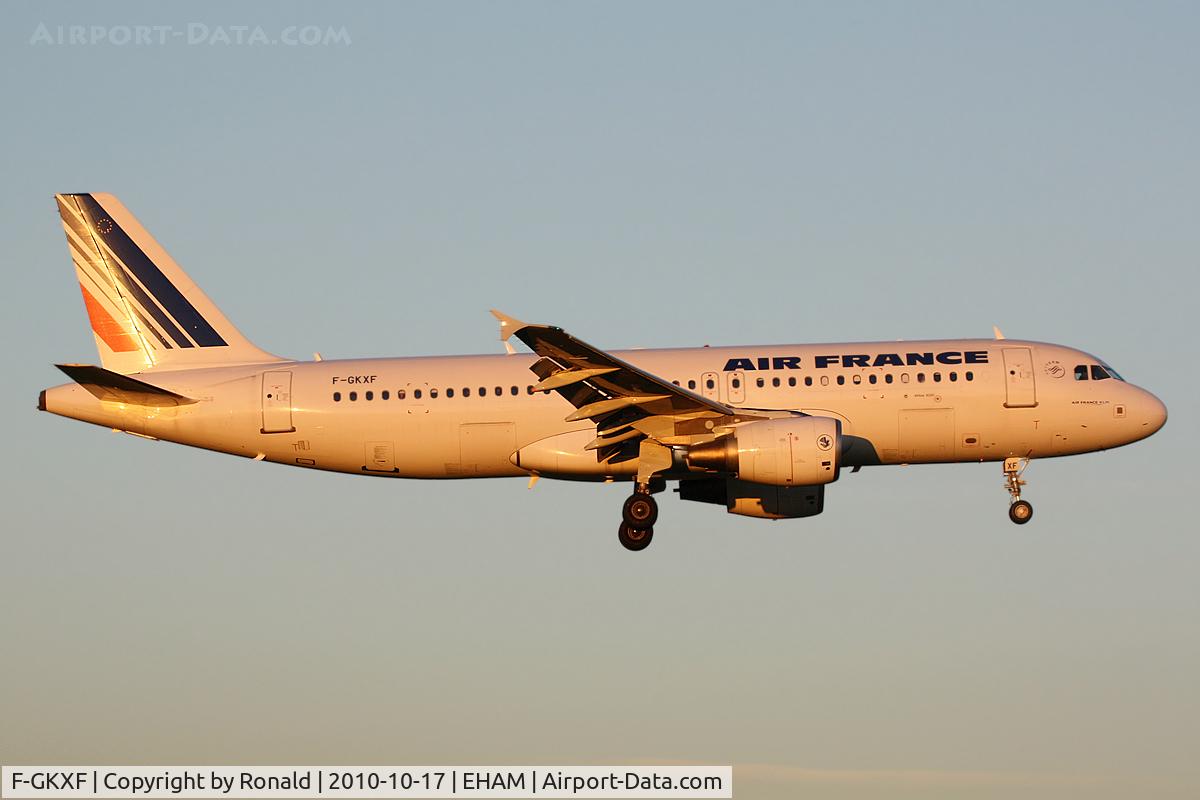 F-GKXF, 2002 Airbus A320-214 C/N 1885, at spl