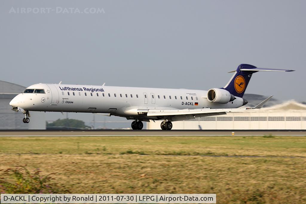 D-ACKL, 2006 Bombardier CRJ-900LR (CL-600-2D24) C/N 15095, at cdg