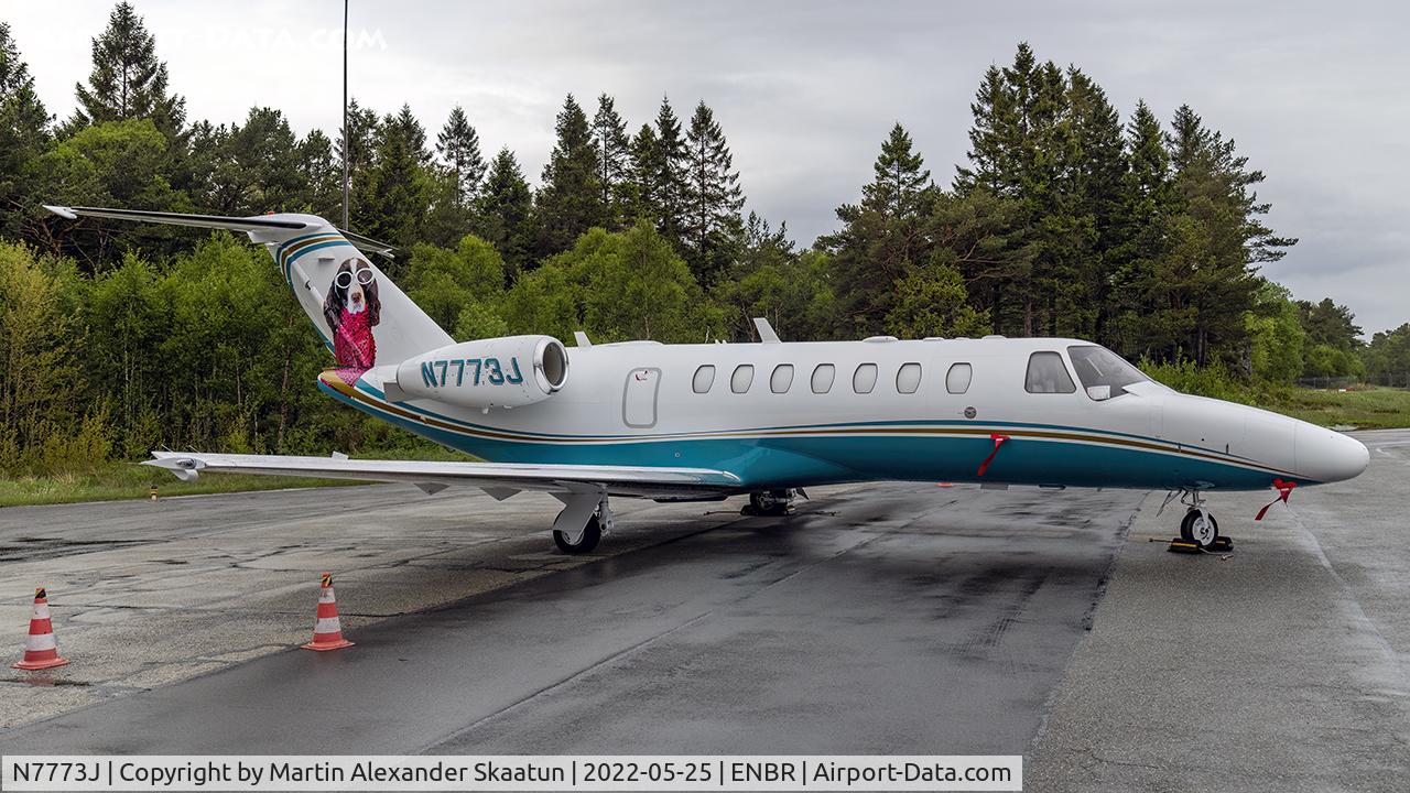 N7773J, Cessna 525B C/N 525B-0223, Funny with the dog on the tail.