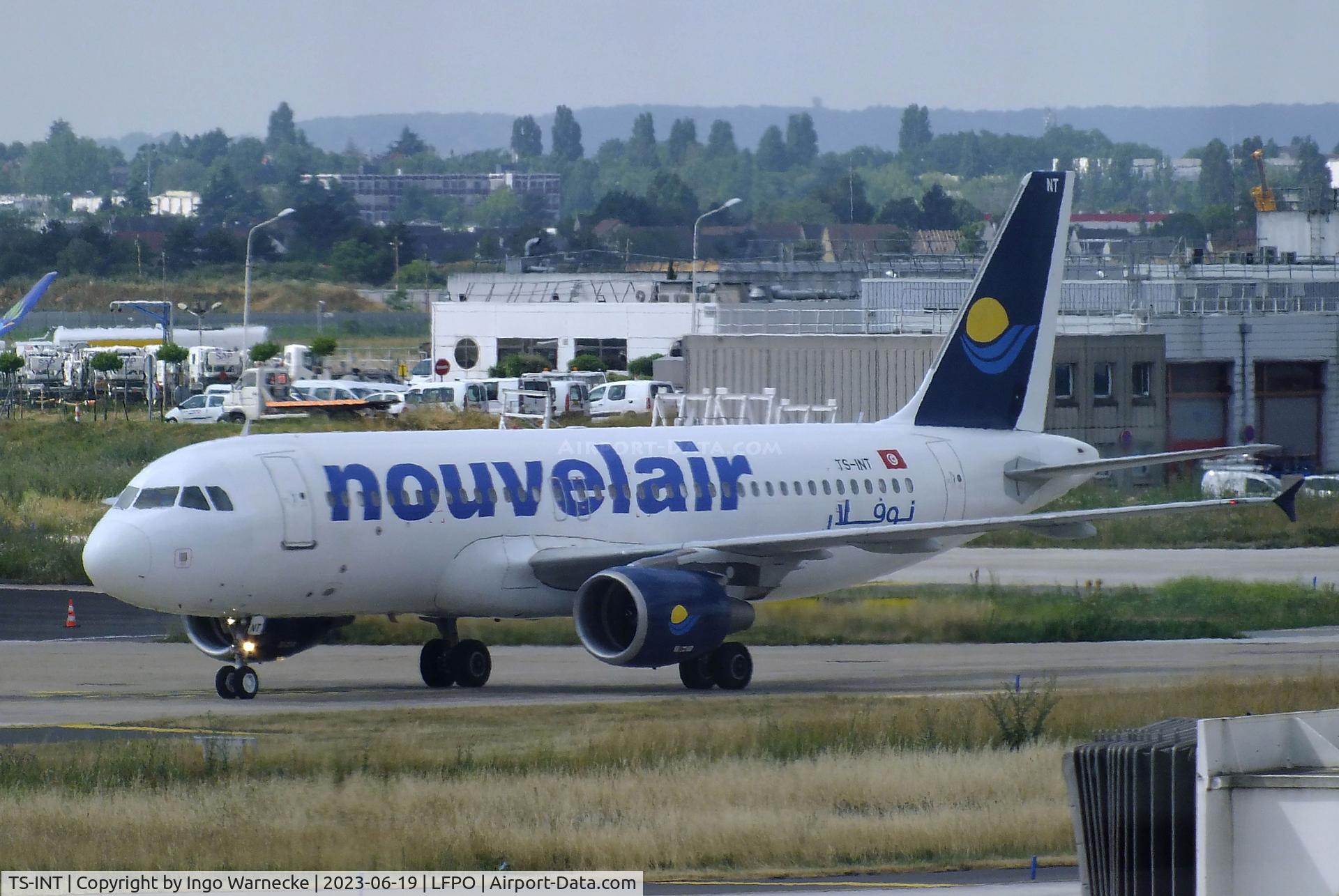 TS-INT, 2009 Airbus A320-214 C/N 3798, Airbus A320-214 of nouvelair of at Paris/Orly airport
