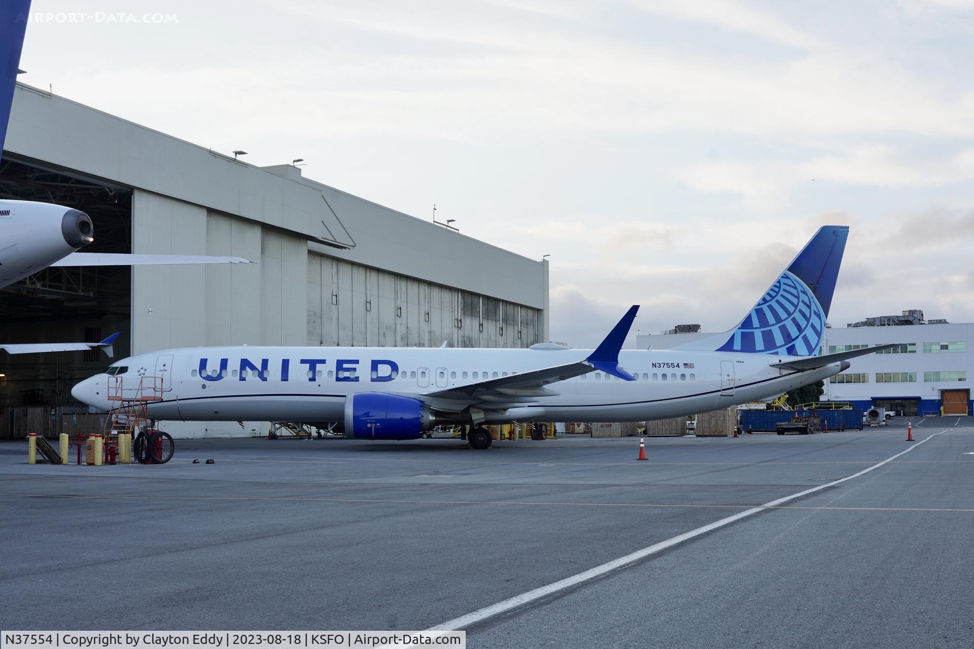 N37554, 2023 Boeing 737-9 MAX C/N 67578, SFO 2023.