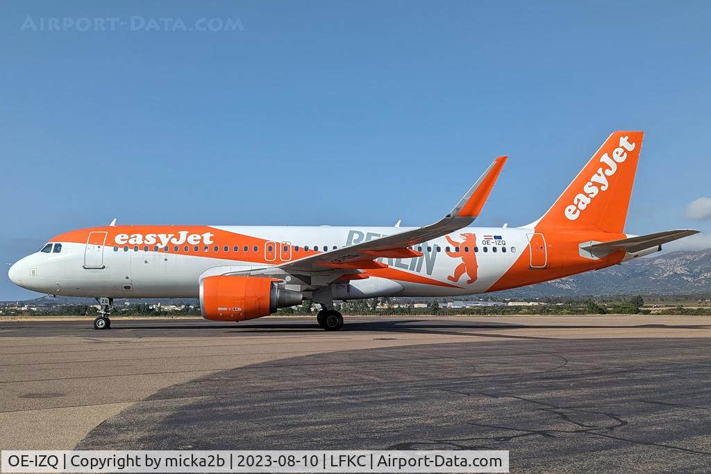 OE-IZQ, 2015 Airbus A320-214 C/N 6877, Parked