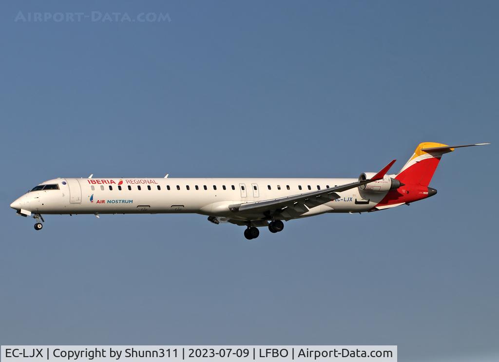 EC-LJX, 2010 Bombardier CRJ-1000ER NG (CL-600-2E25) C/N 19008, Landing rwy 14R in new Iberia c/s