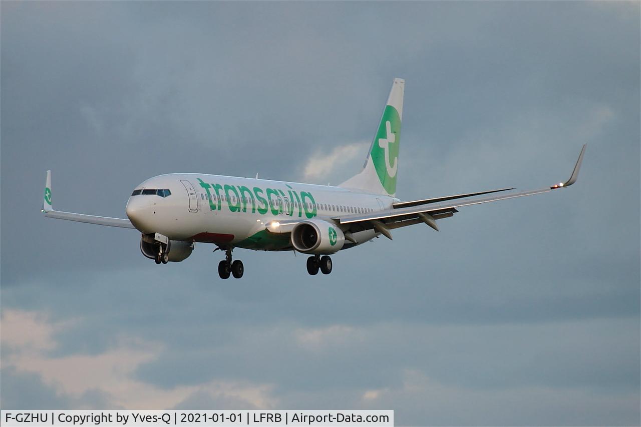 F-GZHU, 2015 Boeing 737-8K2 C/N 41352, Boeing 737-8K2, On final rwy 25L, Brest-Bretagne airport (LFRB-BES)