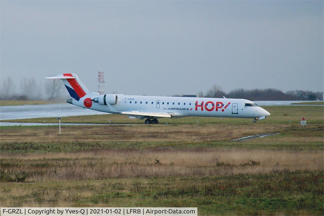 F-GRZL, 2006 Bombardier CRJ-700 (CL-600-2C10) Regional Jet C/N 10245, Bombardier CRJ-700, Exit Charlie, Brest-Bretagne Airport (LFRB-BES)
