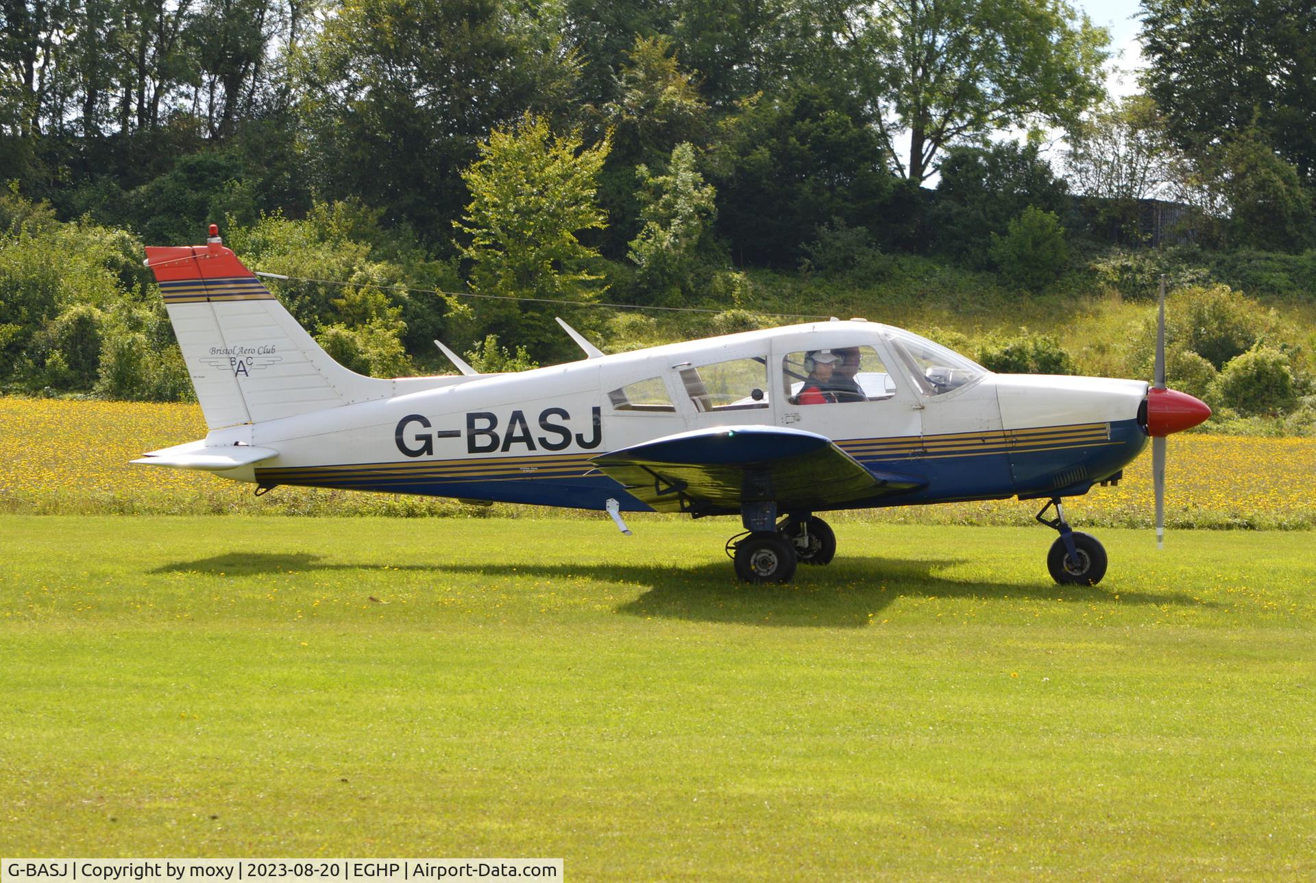 G-BASJ, 1972 Piper PA-28-180 Cherokee C/N 28-7305136, Piper PA-28-180 Cherokee at Popham.