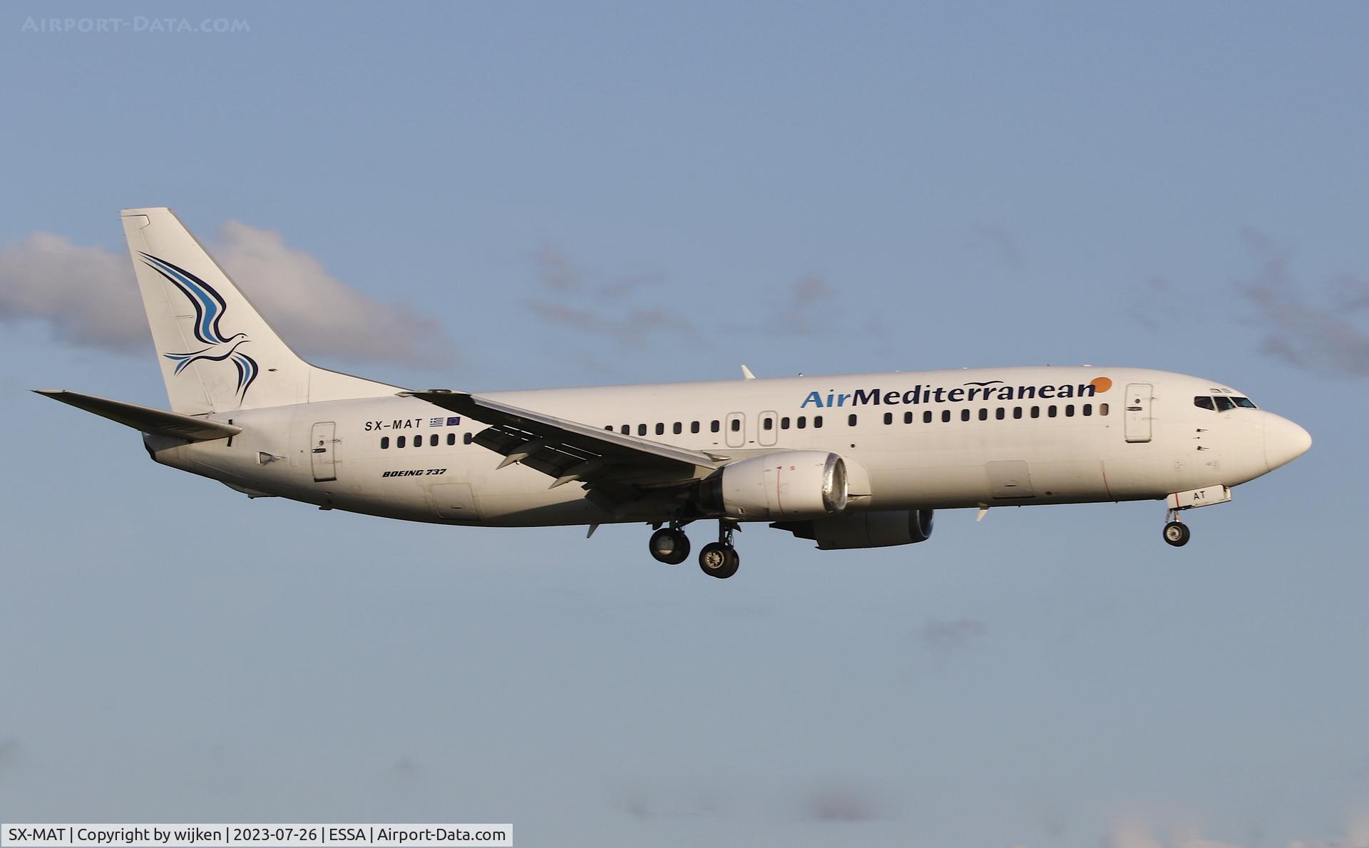 SX-MAT, 1997 Boeing 737-446 C/N 28831, RWY 26