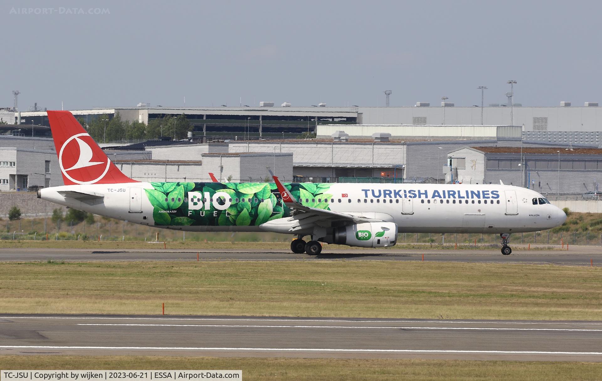TC-JSU, 2015 Airbus A321-231 C/N 6709, TWY W