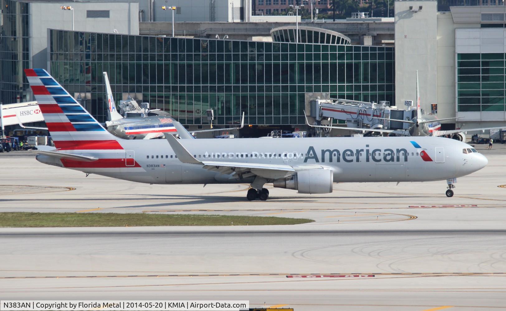 N383AN, 1993 Boeing 767-323 C/N 26995, AAL 763 nc zx MIA-DFW