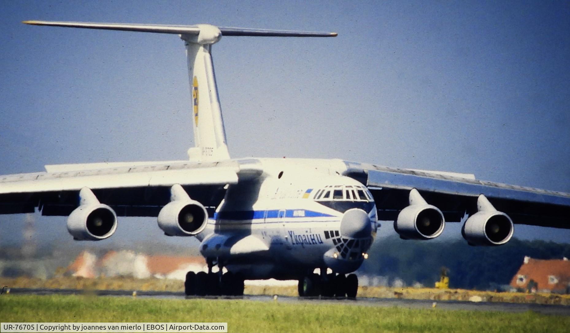 UR-76705, Ilyushin IL-76MD C/N 0063472158, Ostend