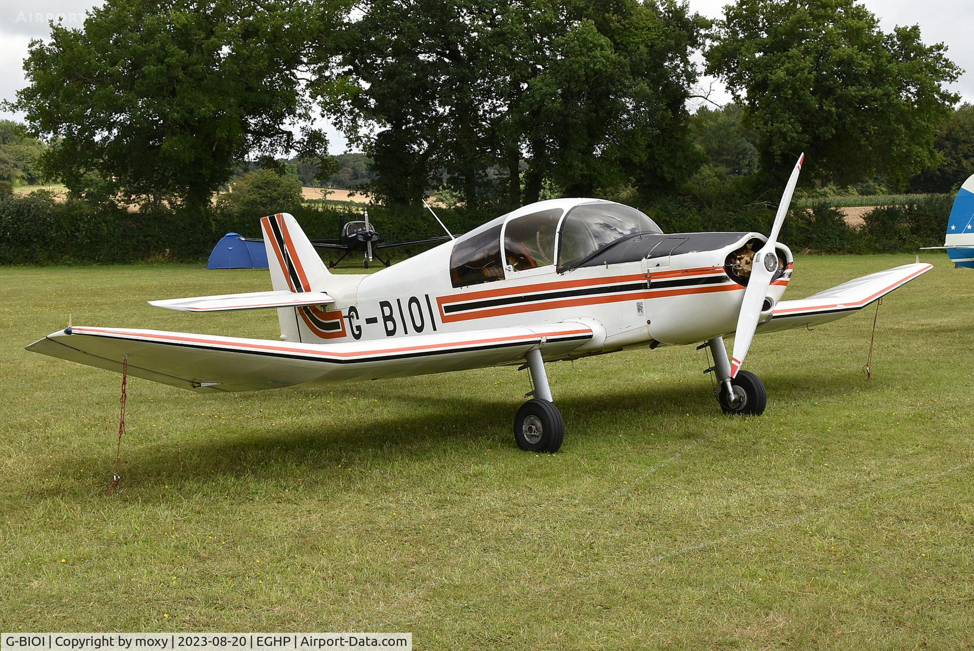 G-BIOI, 1964 SAN Jodel DR-1050M Excellence C/N 477, SAN Jodel DR-1050M at Popham. Ex F-BLJQ
