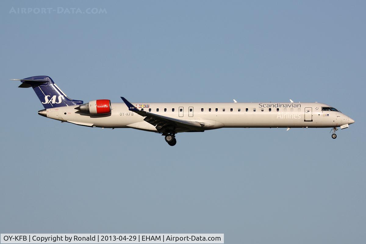 OY-KFB, 2008 Bombardier CRJ-900 (CL-600-2D24) C/N 15211, at spl