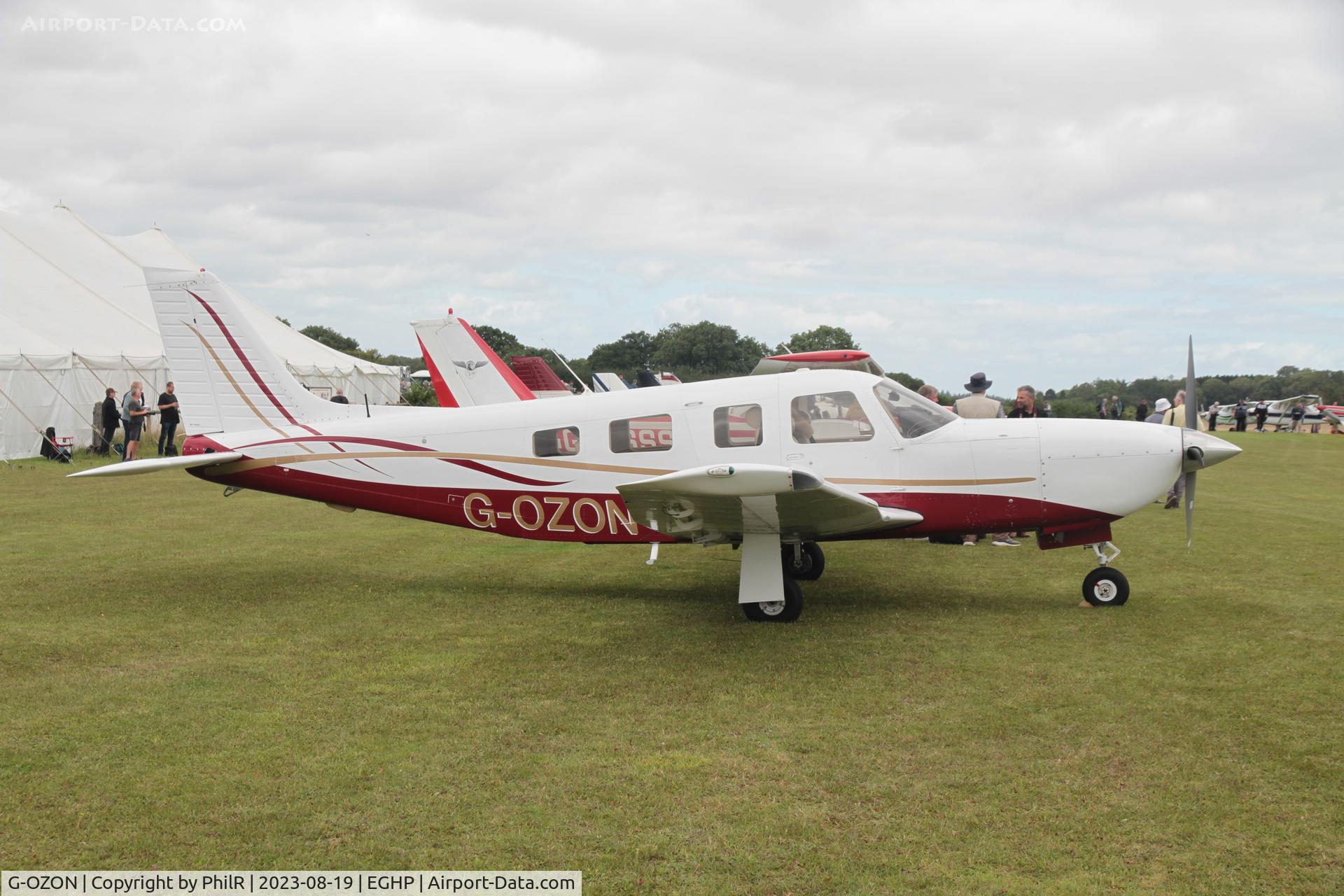 G-OZON, 2005 Piper PA-32R-301T II TC Turbo Saratoga C/N 3257393, G-OZON 2005 Piper PA-32R-301T Saratoga llC LAA Rally Popham