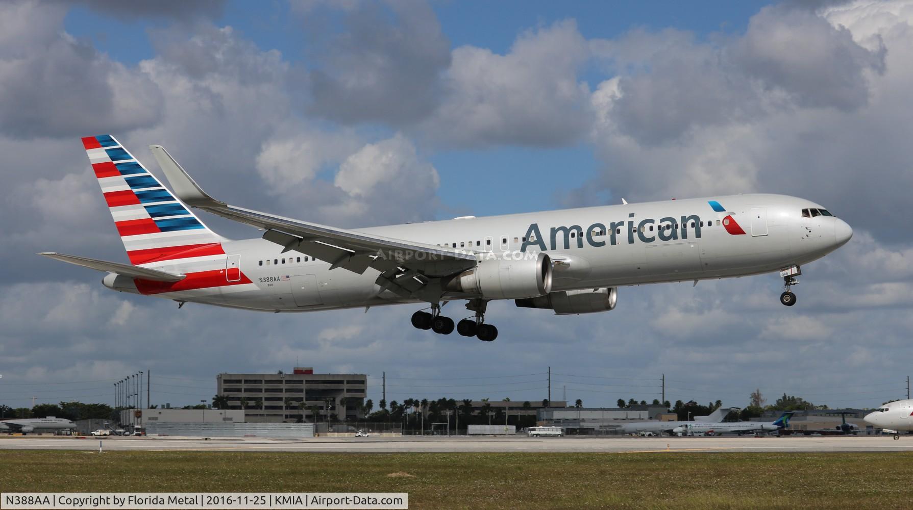 N388AA, 1994 Boeing 767-323 C/N 27448, AAL 763 nc zx CDG-MIA