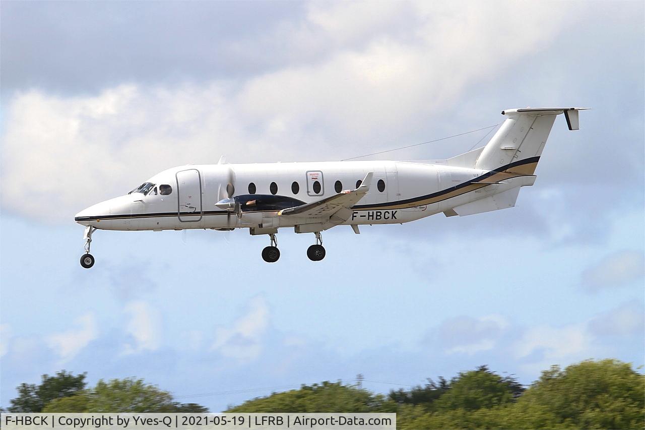 F-HBCK, 1999 Beech 1900D C/N UE-374, Beech 1900D, On final rwy 25L, Brest-Bretagne Airport (LFRB-BES)