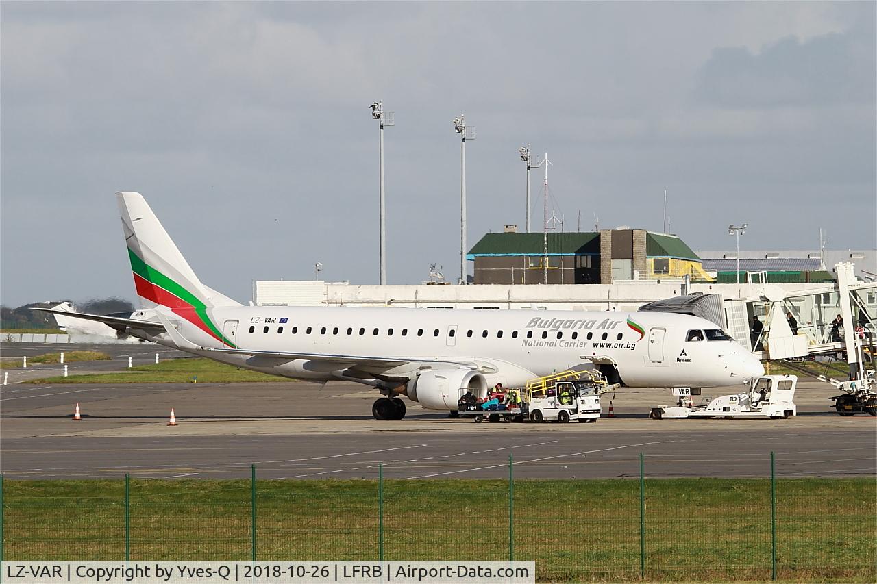 LZ-VAR, 2012 Embraer 190AR (ERJ-190-100IGW) C/N 19000496, Embraer 190AR, Boarding ramp, Brest-Bretagne Airport (LFRB-BES)
