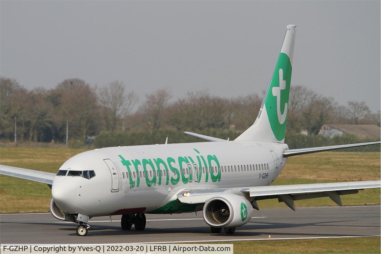 F-GZHP, 2000 Boeing 737-8K2 C/N 44566, Boeing 737-8K2, U-Turn rwy 07R, Brest-Bretagne Airport (LFRB-BES)
