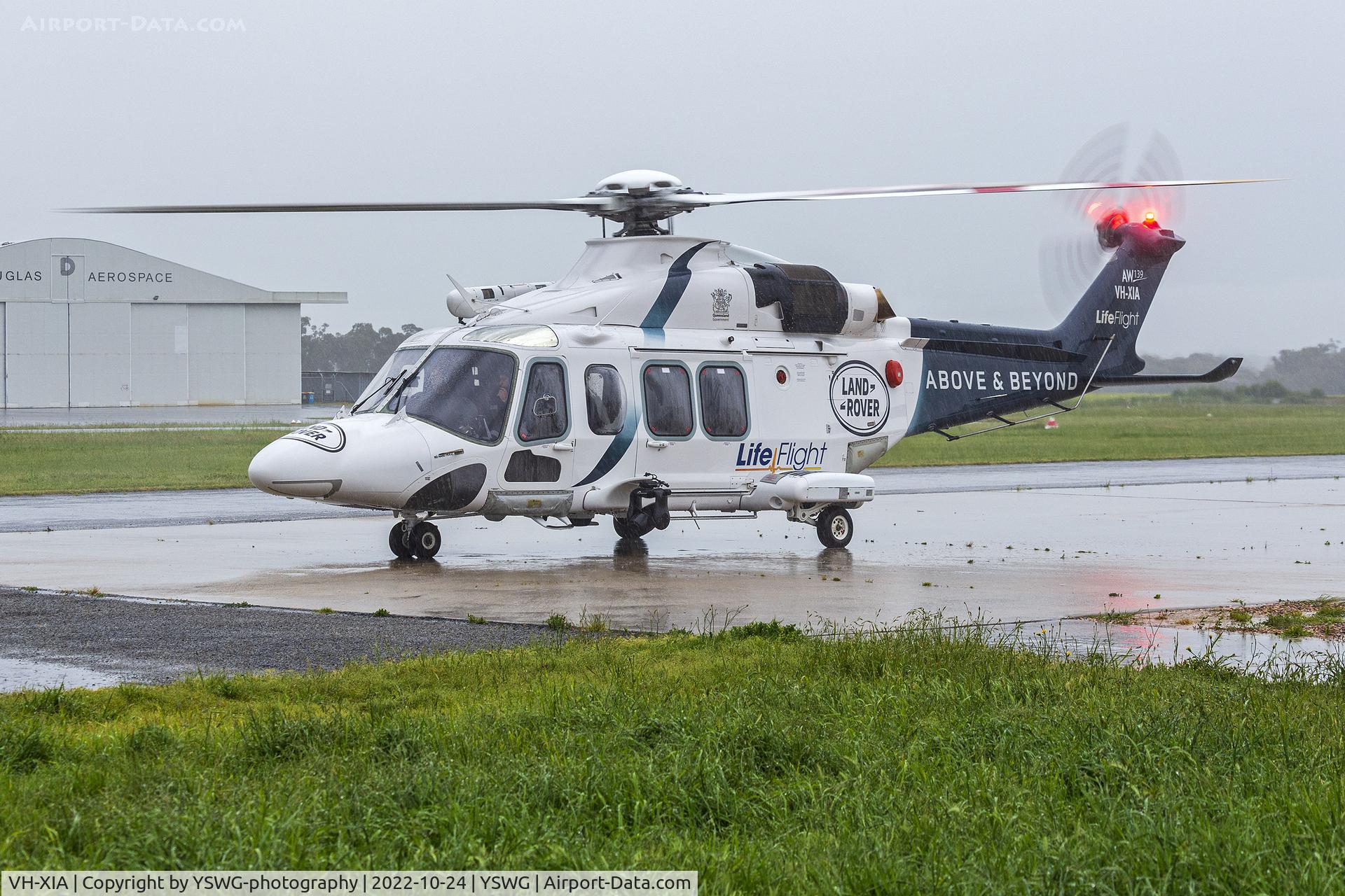 VH-XIA, 2014 AgustaWestland AW-139 C/N 31590, LifeFlight (VH-XIA) AgustaWestland AW139 at Wagga Wagga Airport.