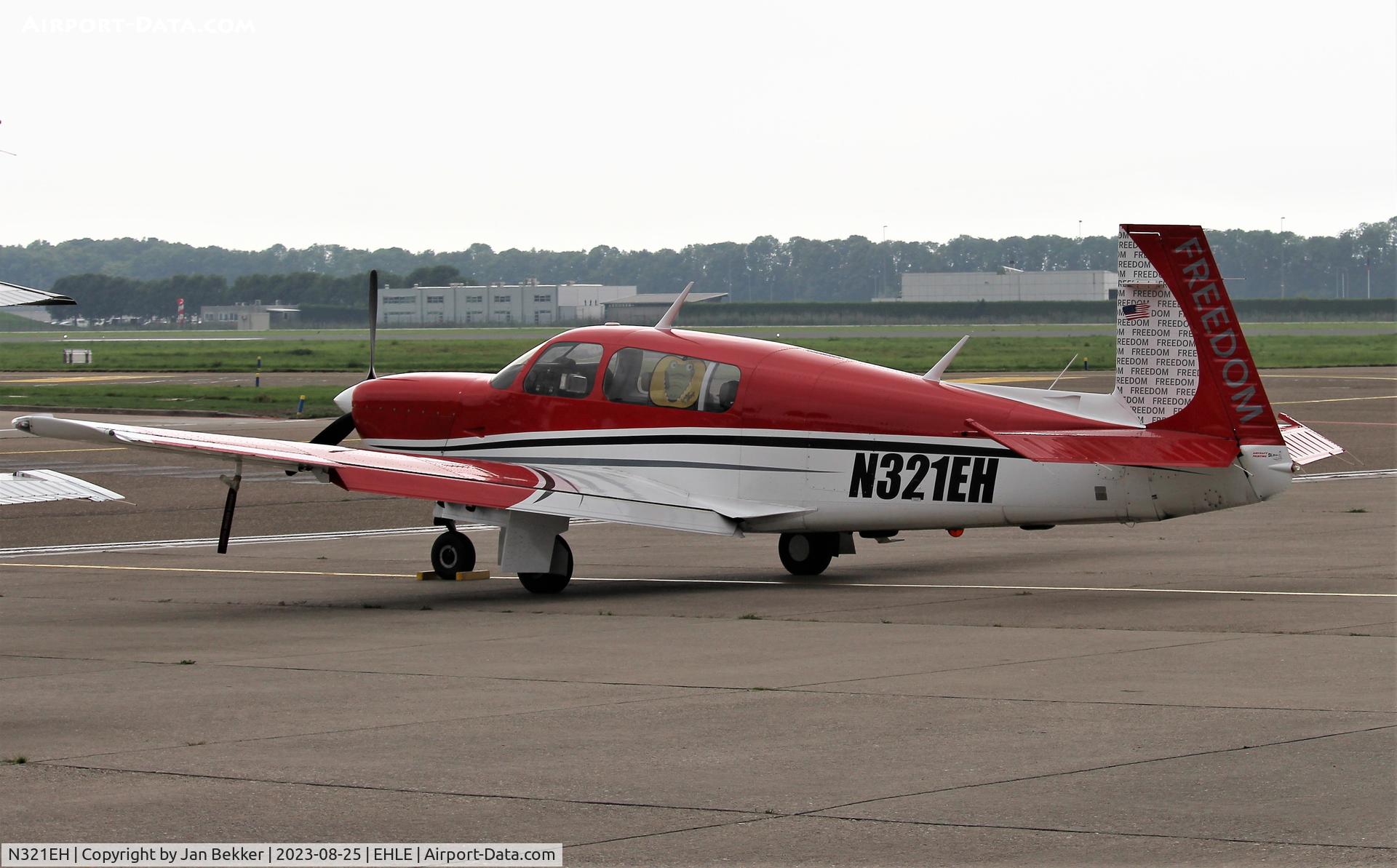 N321EH, Mooney M20M Bravo C/N 270096, Lelystad Airport