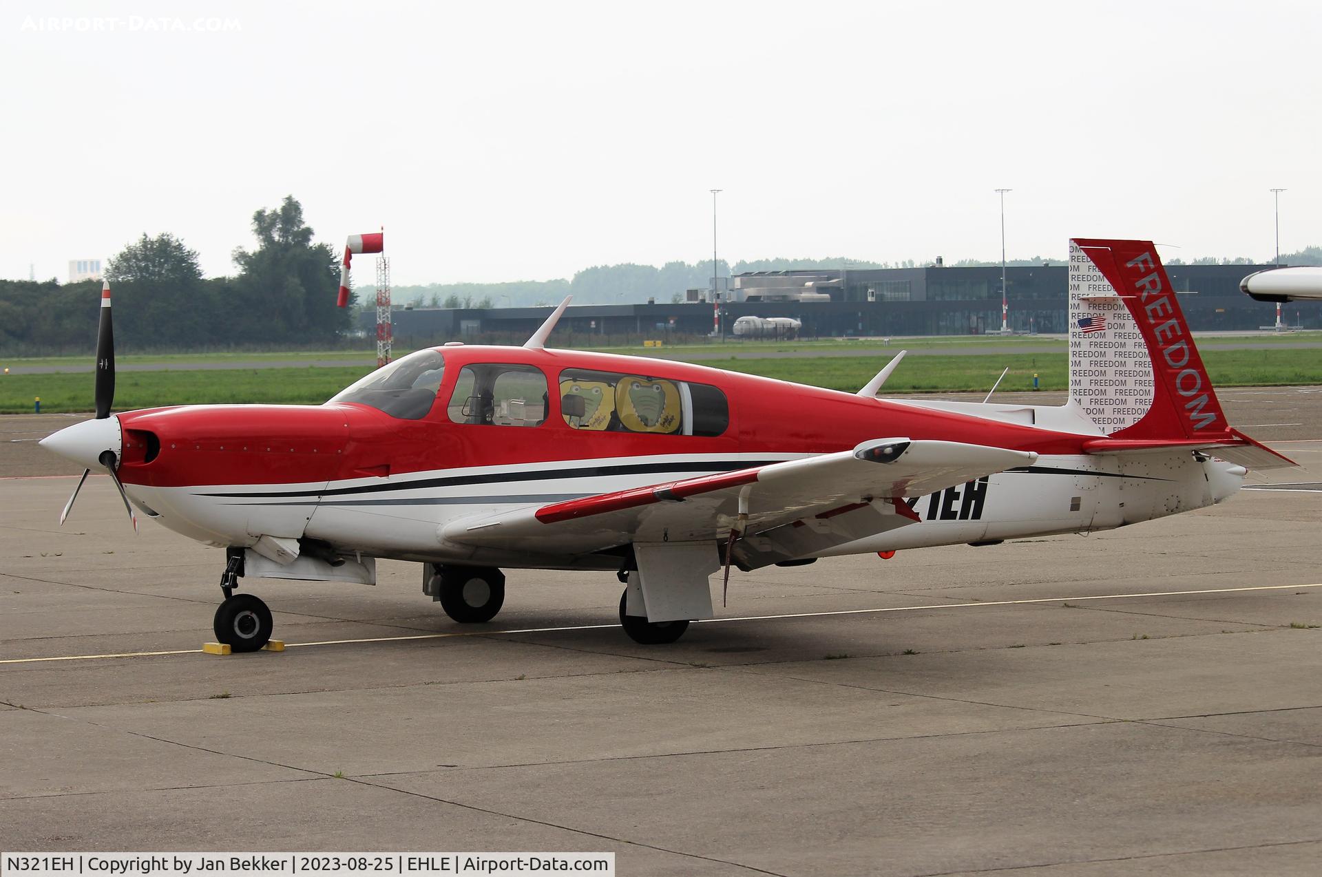 N321EH, Mooney M20M Bravo C/N 270096, Lelystad Airport