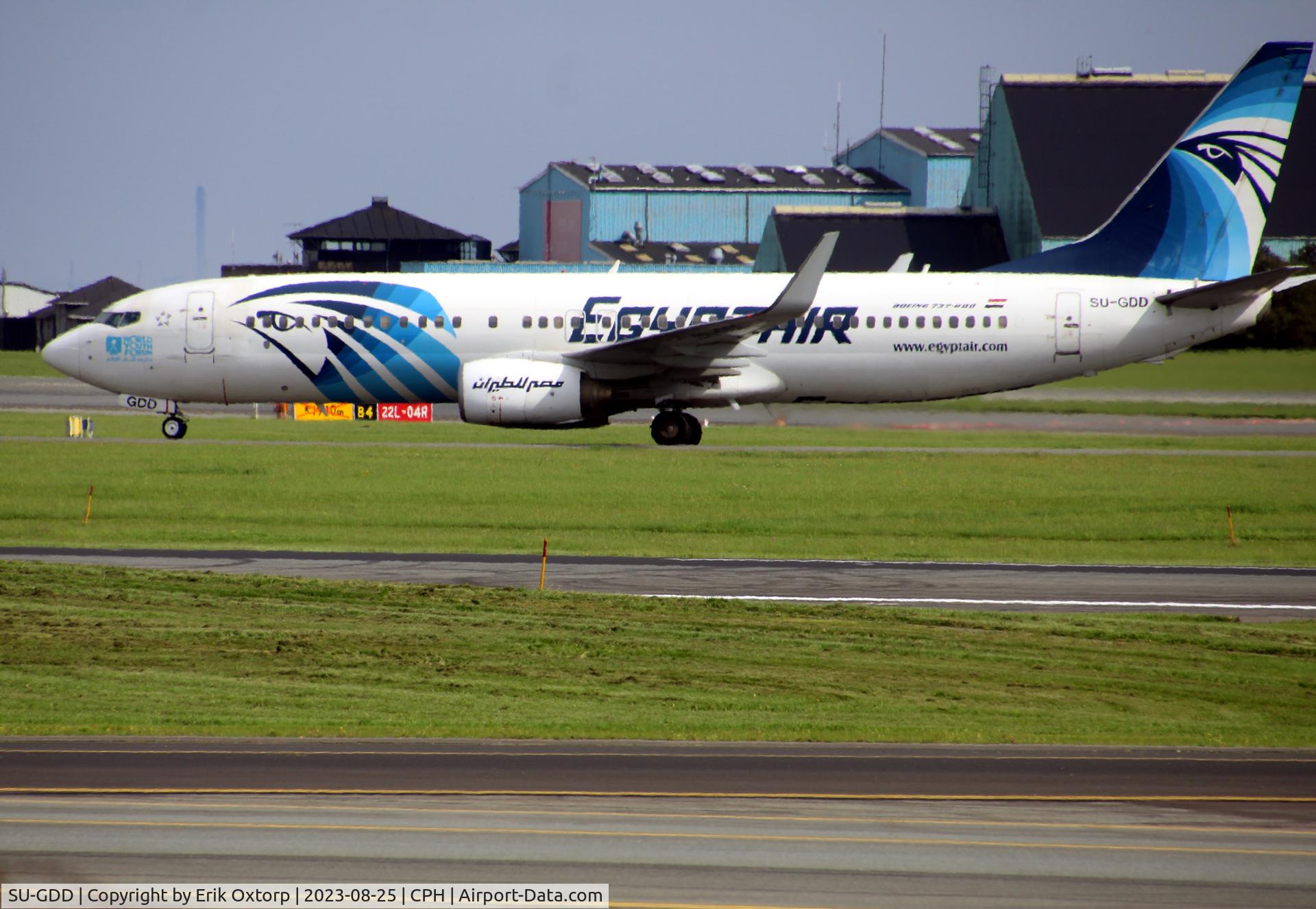 SU-GDD, 2009 Boeing 737-866 C/N 35566, SU-GDD landed rw 22L
