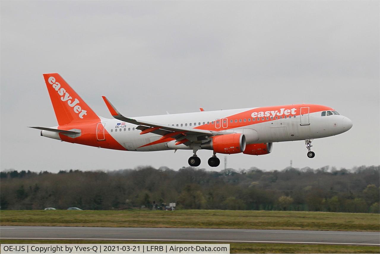 OE-IJS, 2016 Airbus A320-214 C/N 7410, Airbus A320-214, On final rwy 07R, Brest-Bretagne Airport (LFRB-BES)