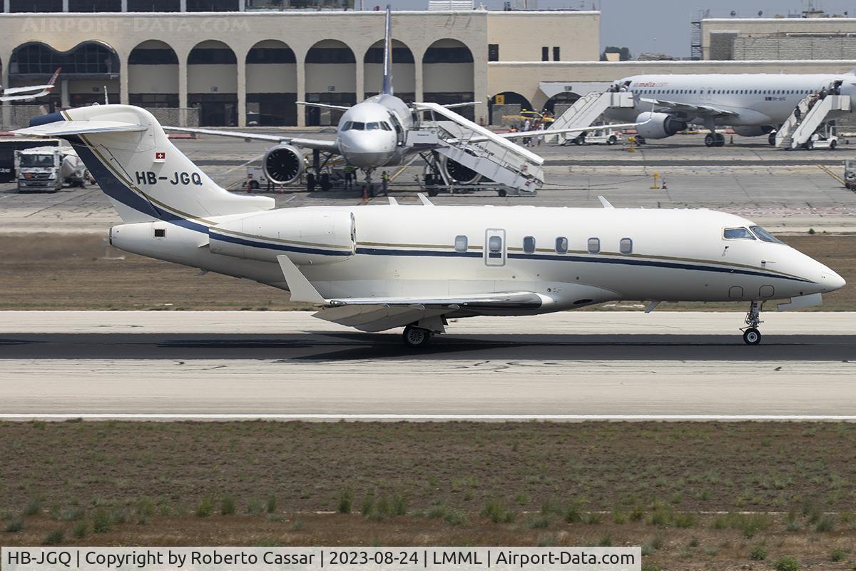 HB-JGQ, 2008 Bombardier Challenger 300 (BD-100-1A10) C/N 20237, Runway 31