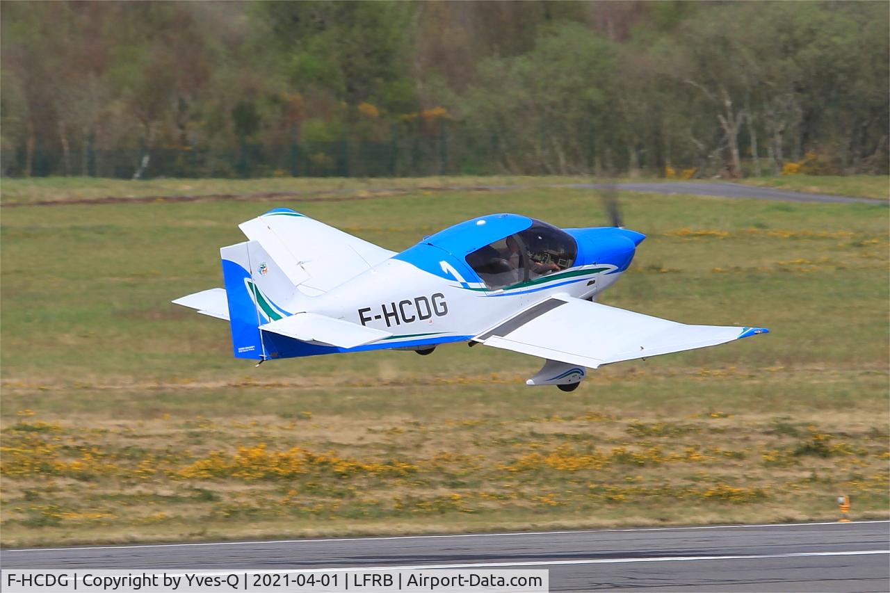 F-HCDG, 2016 Robin DR-401-120 C/N 2693, Robin DR401-120, Take off rwy 07R, Brest-Bretagne Airport (LFRB-BES)