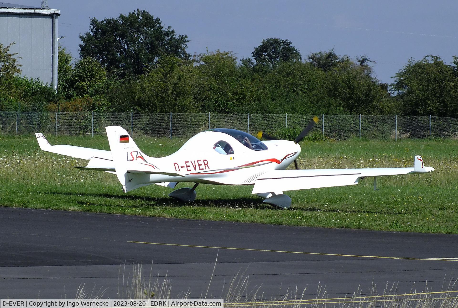 D-EVER, 2019 Aerospool WT-9 Dynamic C/N 19003, Aerospool WT-9 Dynamic at Koblenz-Winningen airfield