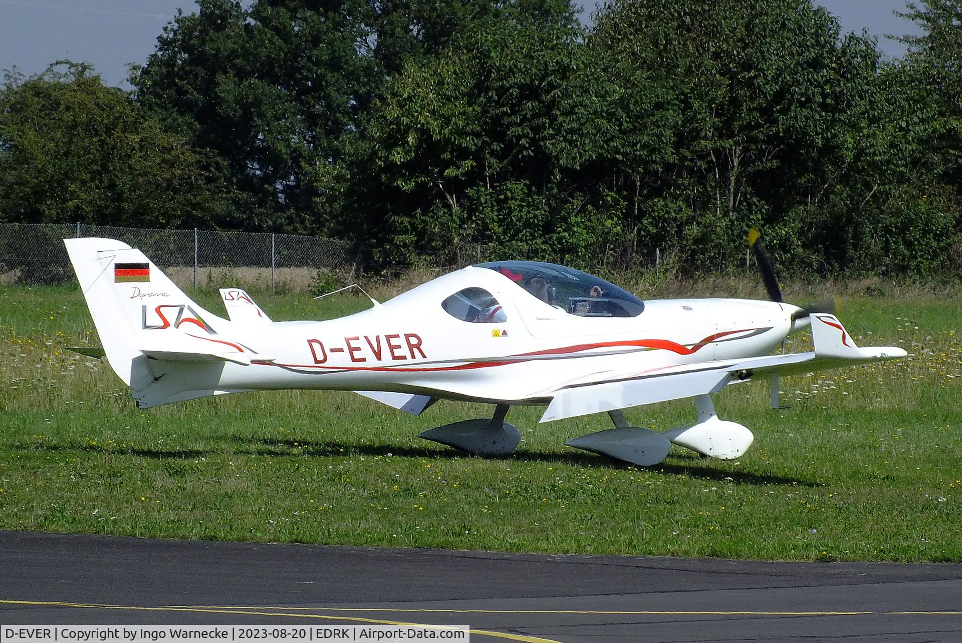 D-EVER, 2019 Aerospool WT-9 Dynamic C/N 19003, Aerospool WT-9 Dynamic at Koblenz-Winningen airfield