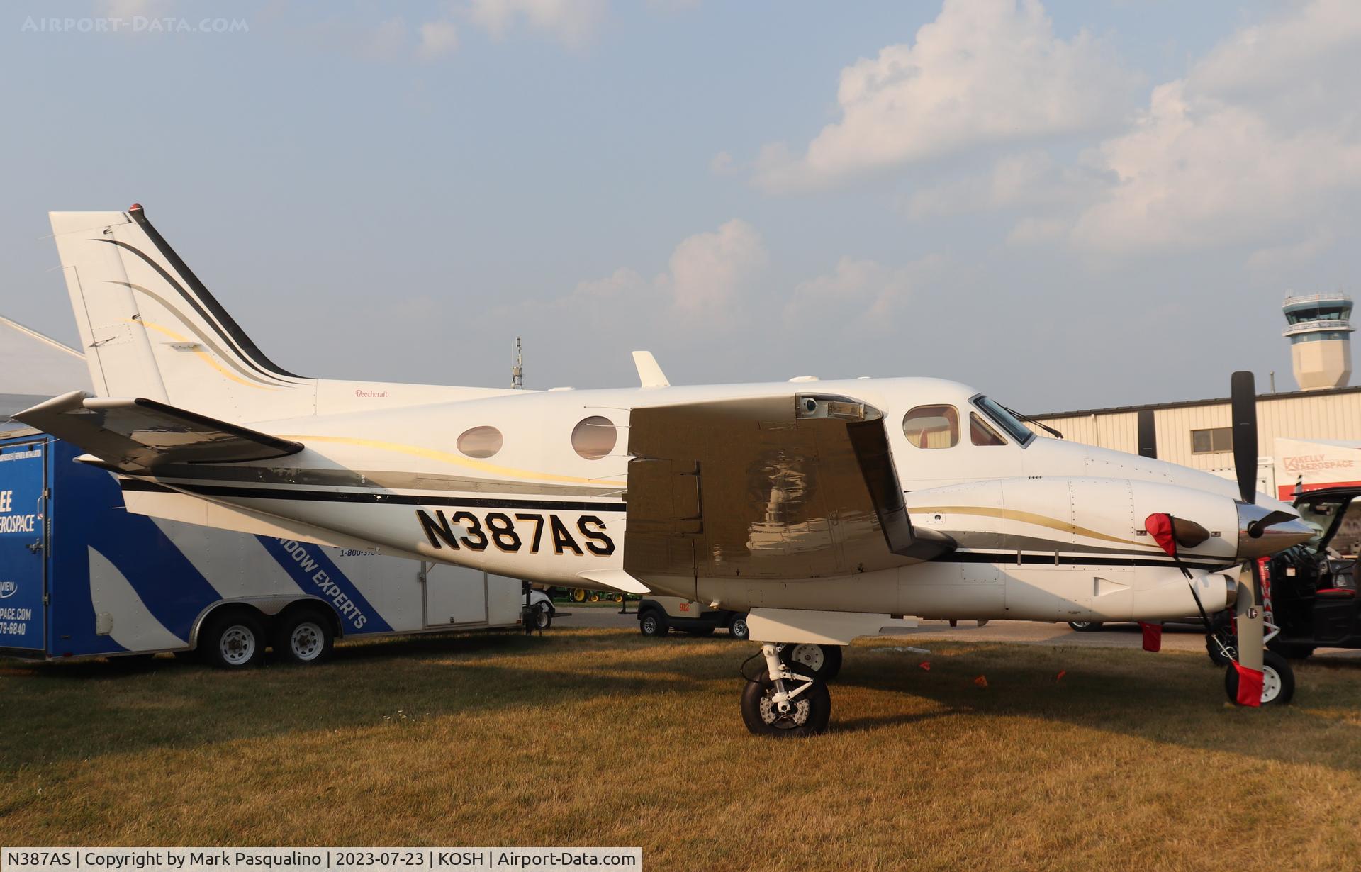 N387AS, Beech C90A King Air C/N LJ-1417, Beech C90A