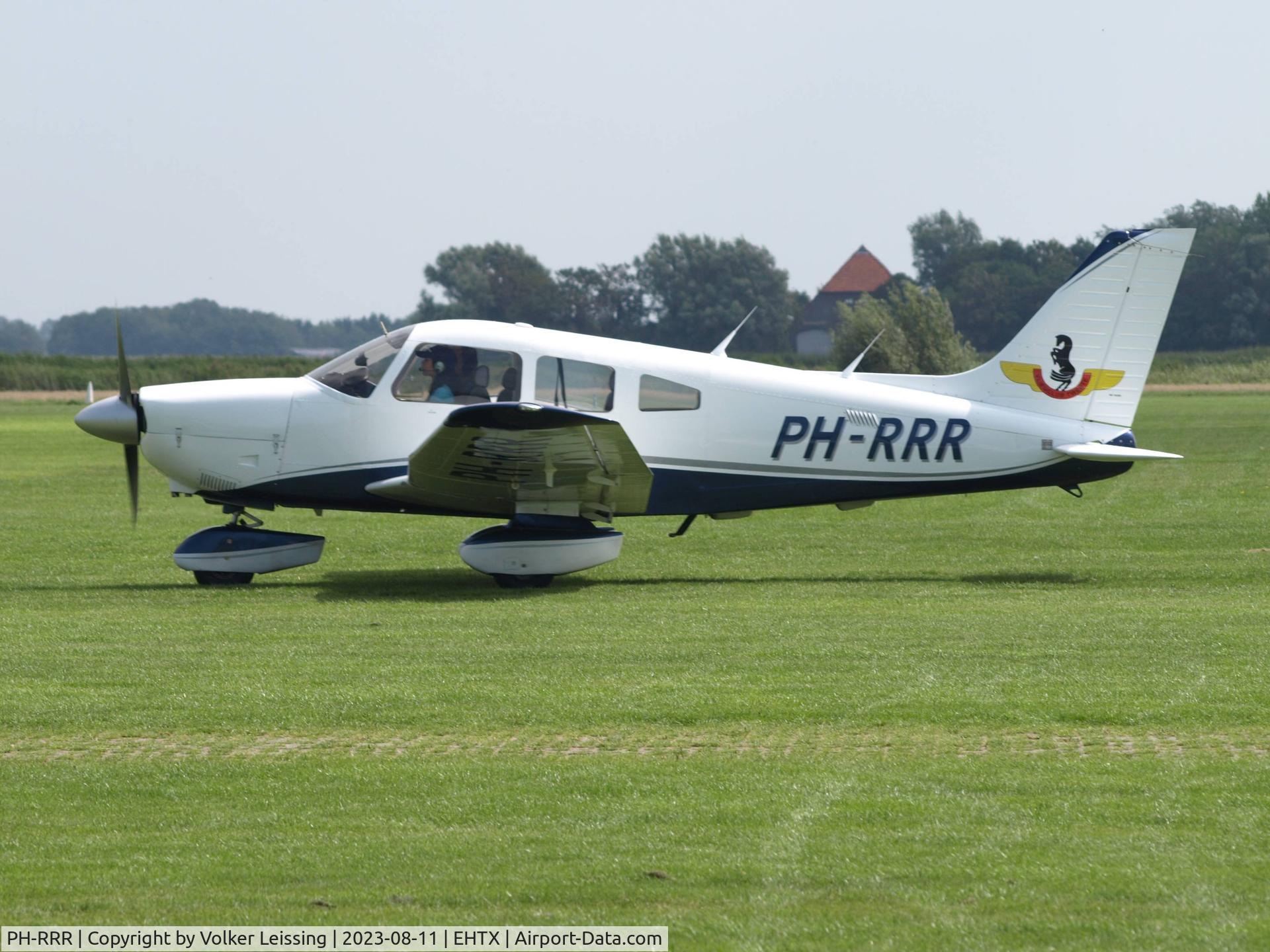 PH-RRR, 1982 Piper PA-28-181 Archer C/N 28-8290156, taxi to rwy 
new colour