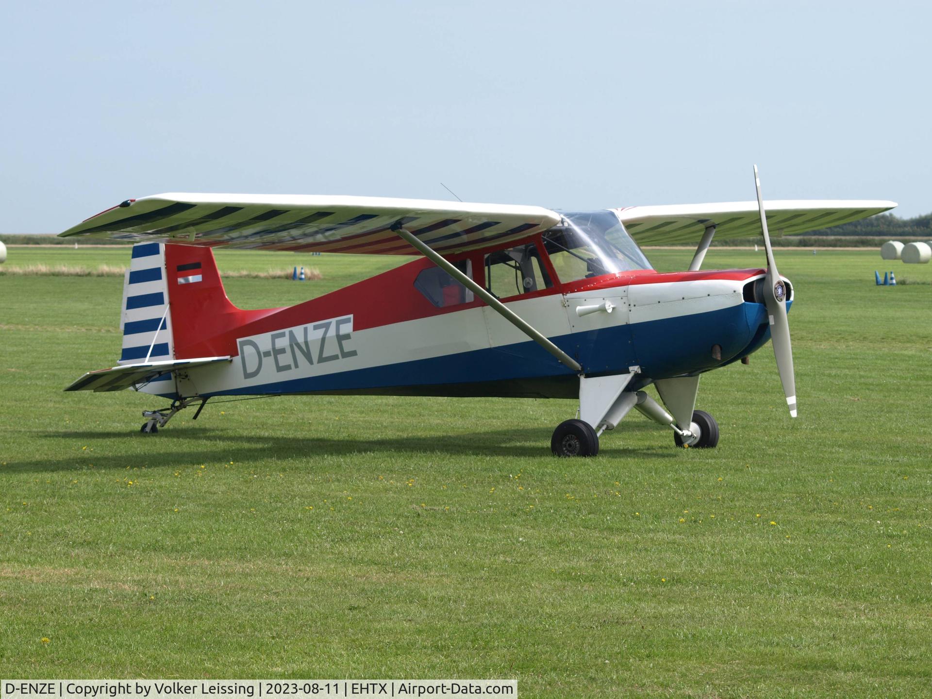 D-ENZE, Scheibe SF-23C Sperling C/N 3501, parking