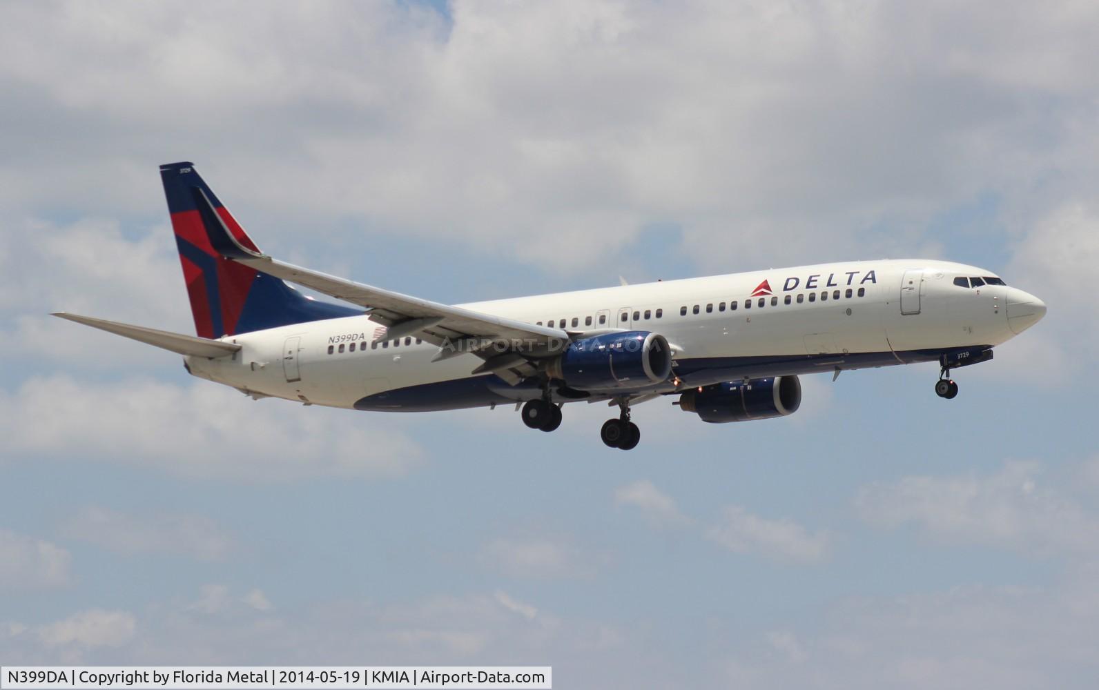 N399DA, 2000 Boeing 737-832 C/N 30379, DAL 738 zx JFK-MIA