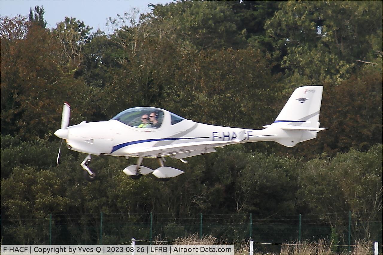 F-HACF, Aquila A210 (AT01) C/N AT01-125, Aquila A210 (AT01), On final rwy 25L, Brest-Bretagne airport (LFRB-BES)