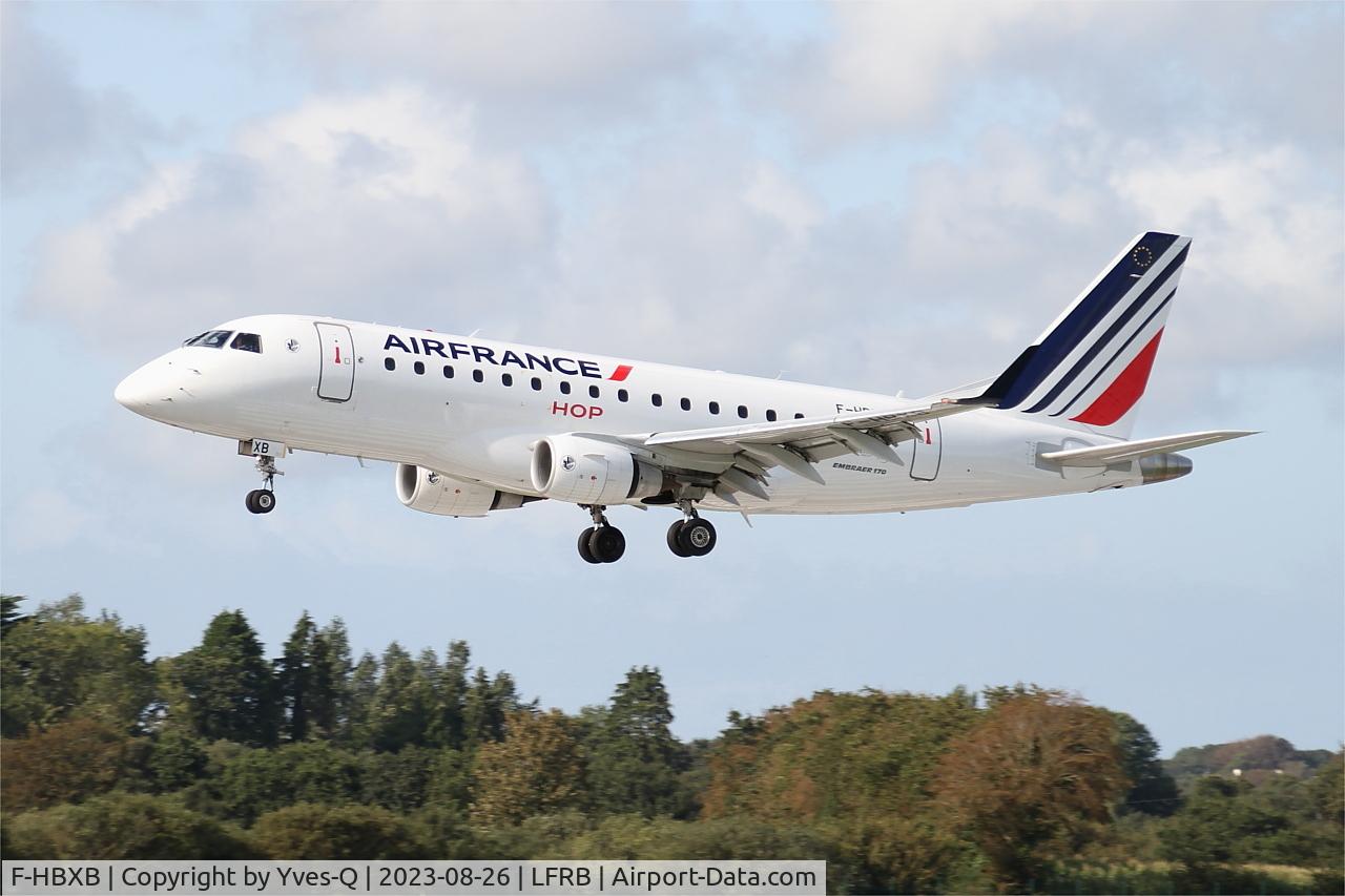 F-HBXB, 2008 Embraer 170ST (ERJ-170-100ST) C/N 17000250, Embraer 170LR, On final rwy 25L, Brest-Bretagne airport (LFRB-BES)
