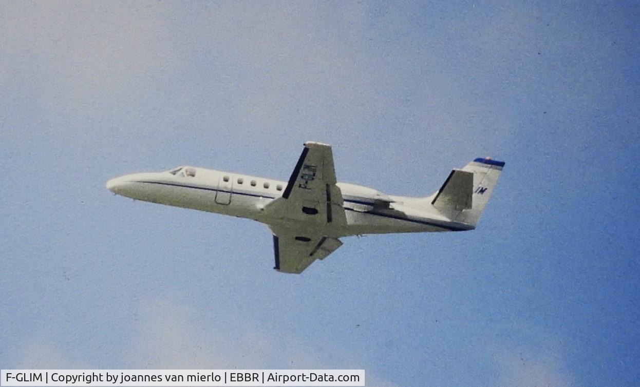 F-GLIM, Cessna 560 Citation V C/N 560-0119, T/O BRU 25R Slide scan