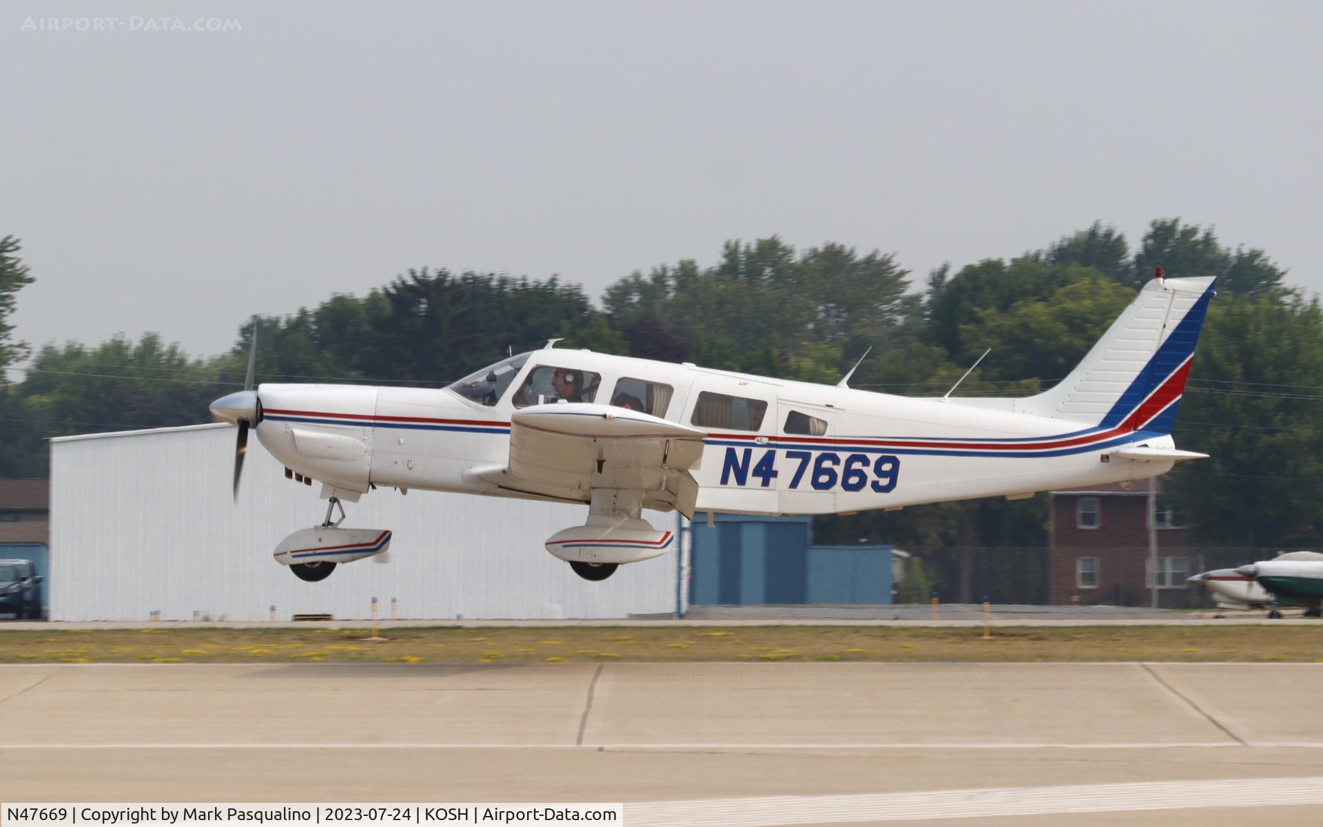N47669, 1977 Piper PA-32-300 Cherokee Six C/N 32-7840011, Piper PA-32-300