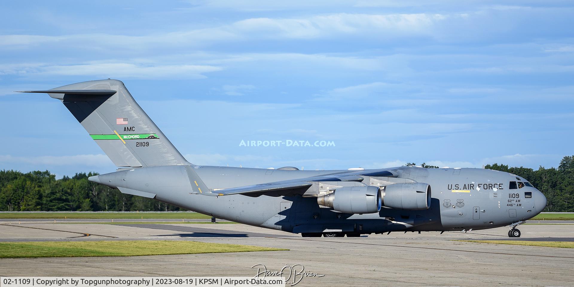 02-1109, 2002 Boeing C-17A Globemaster III C/N P-109, REACH715 pulling in from a flight from McChord