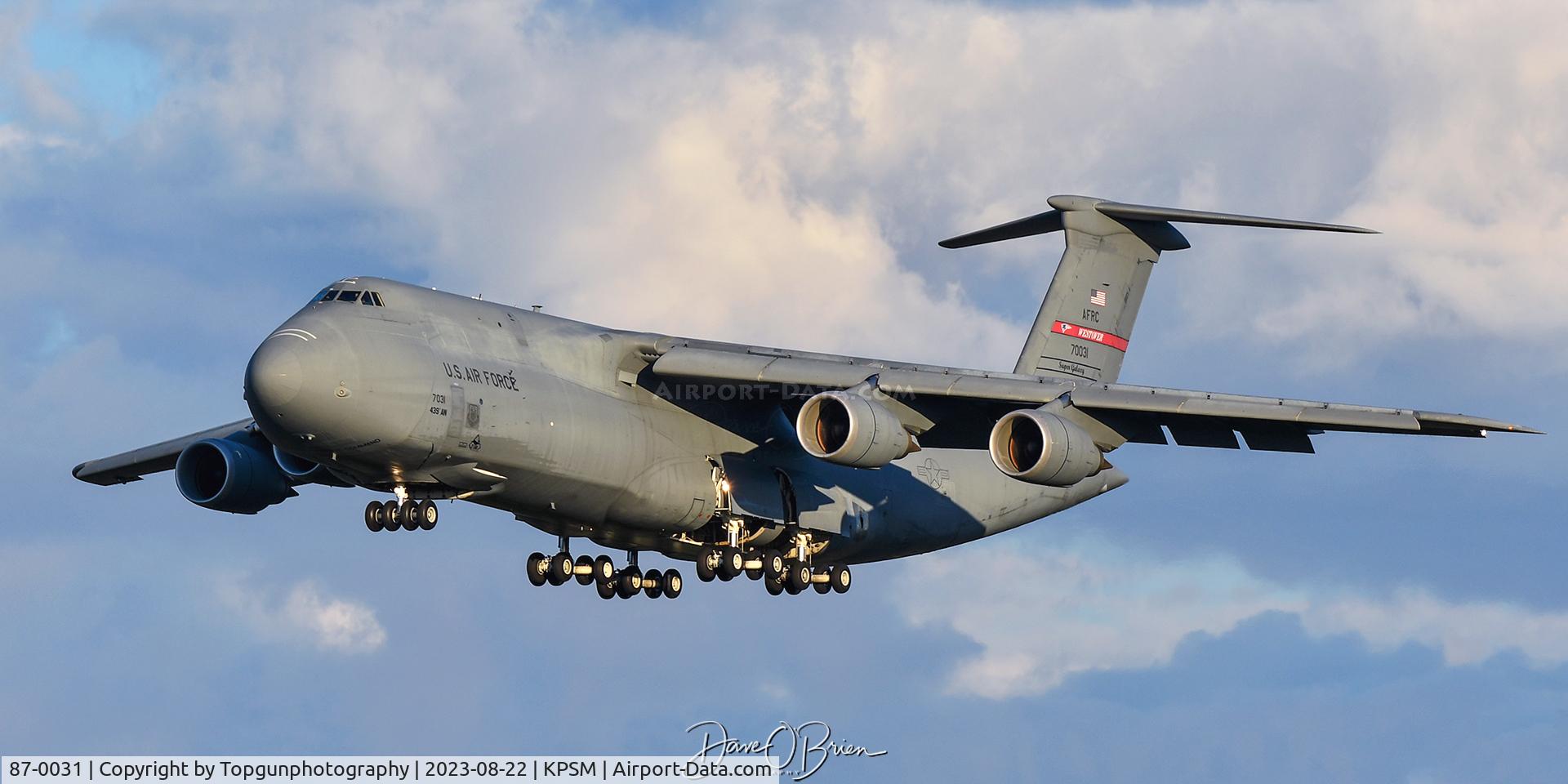 87-0031, 1987 Lockheed C-5B Galaxy C/N 500-0117, RODD01, Wing Commander getting some stick time working RW34