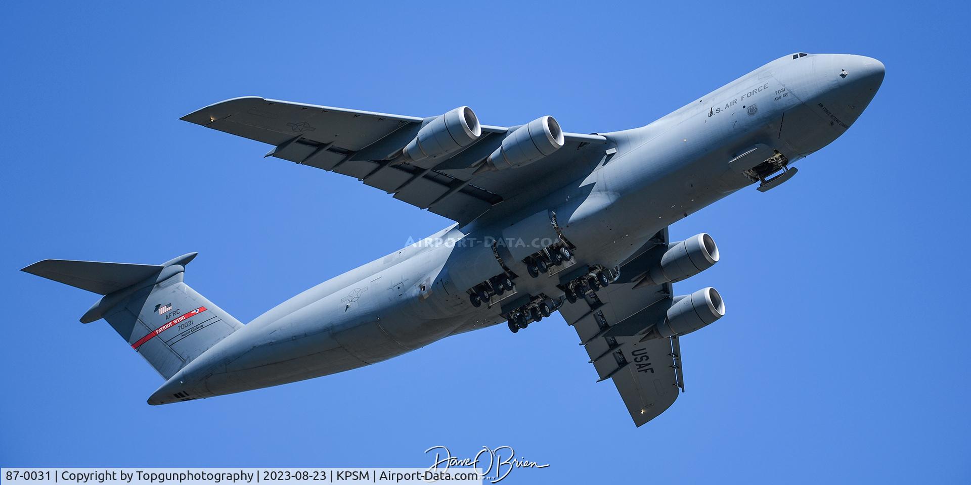 87-0031, 1987 Lockheed C-5B Galaxy C/N 500-0117, RODD03 in the VFR pattern for 16