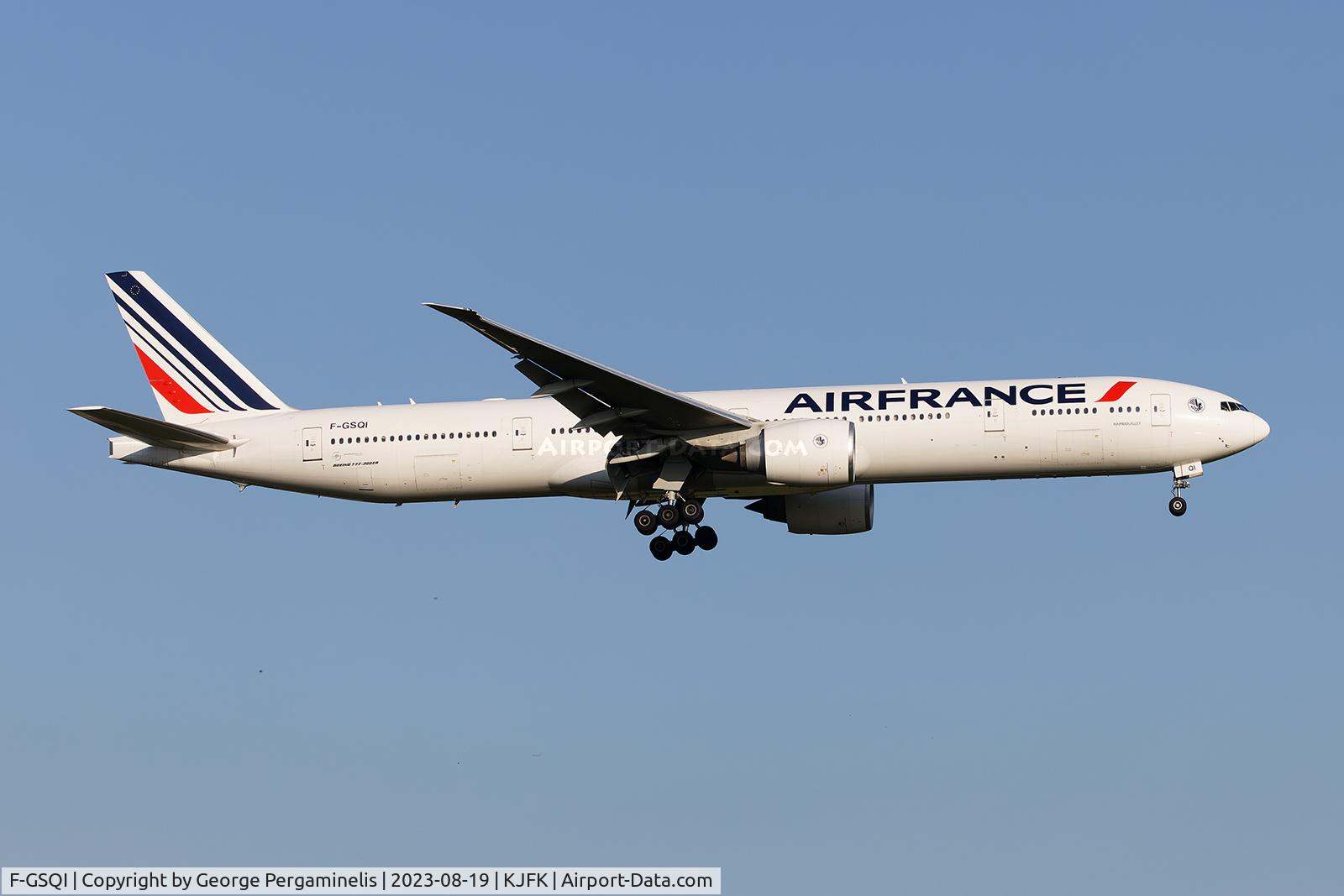 F-GSQI, 2005 Boeing 777-328/ER C/N 32725, Final 22L at JFK.