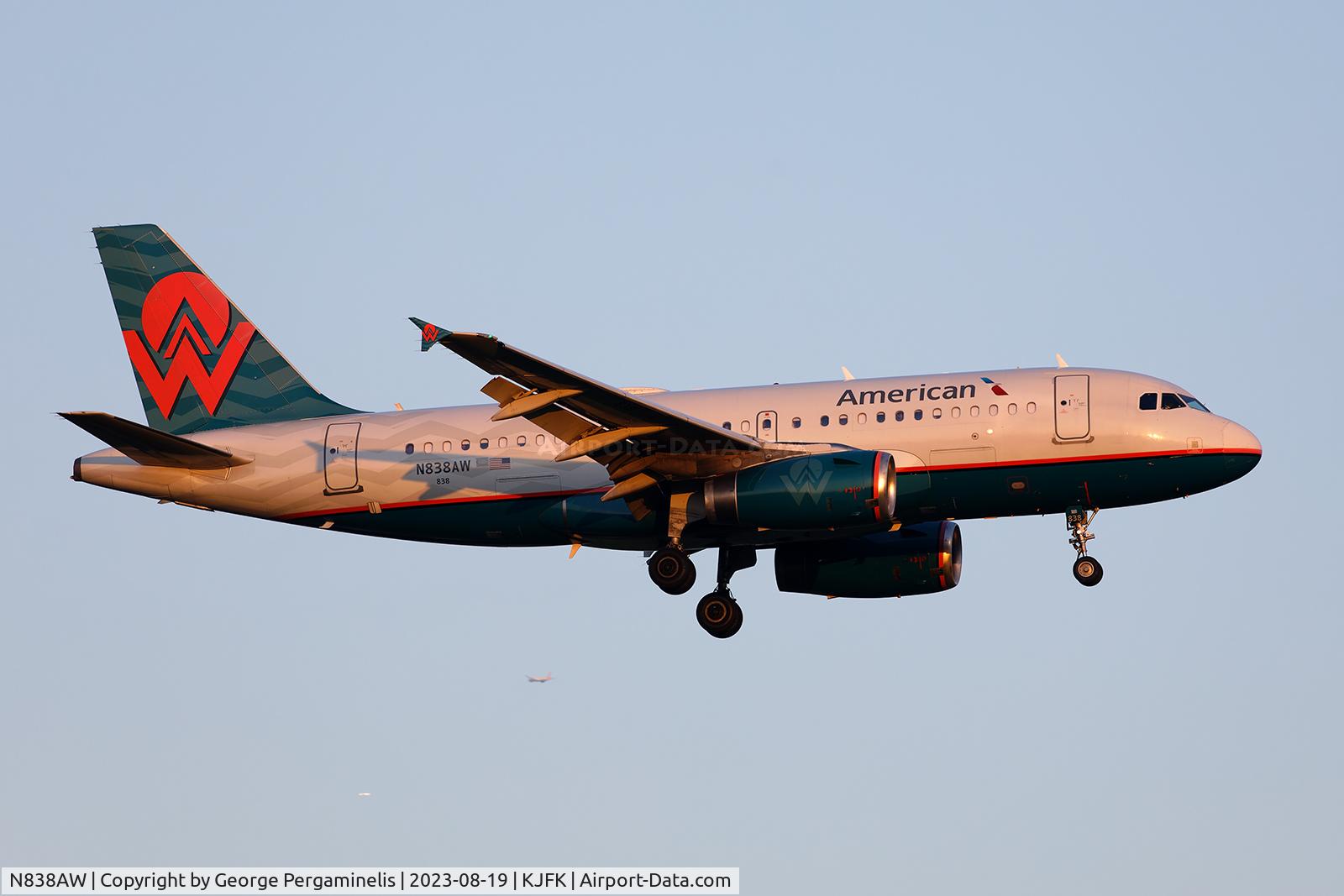 N838AW, 2005 Airbus A319-132 C/N 2615, Final 22L at JFK.
