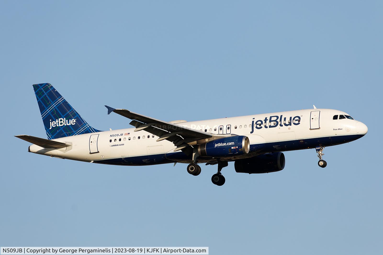 N509JB, 2000 Airbus A320-232 C/N 1270, Final 22L at JFK.