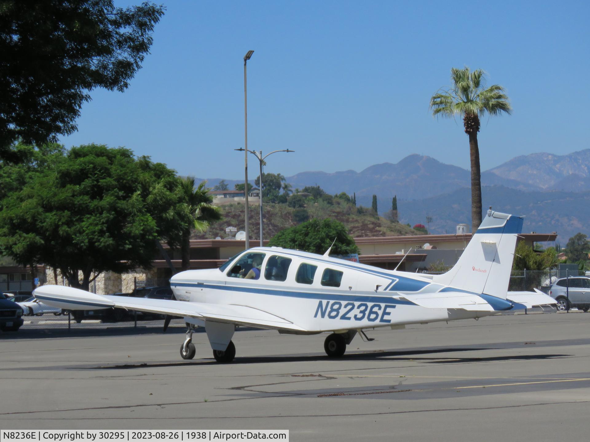N8236E, 1993 Beech A36 Bonanza 36 C/N E-2779, Parked