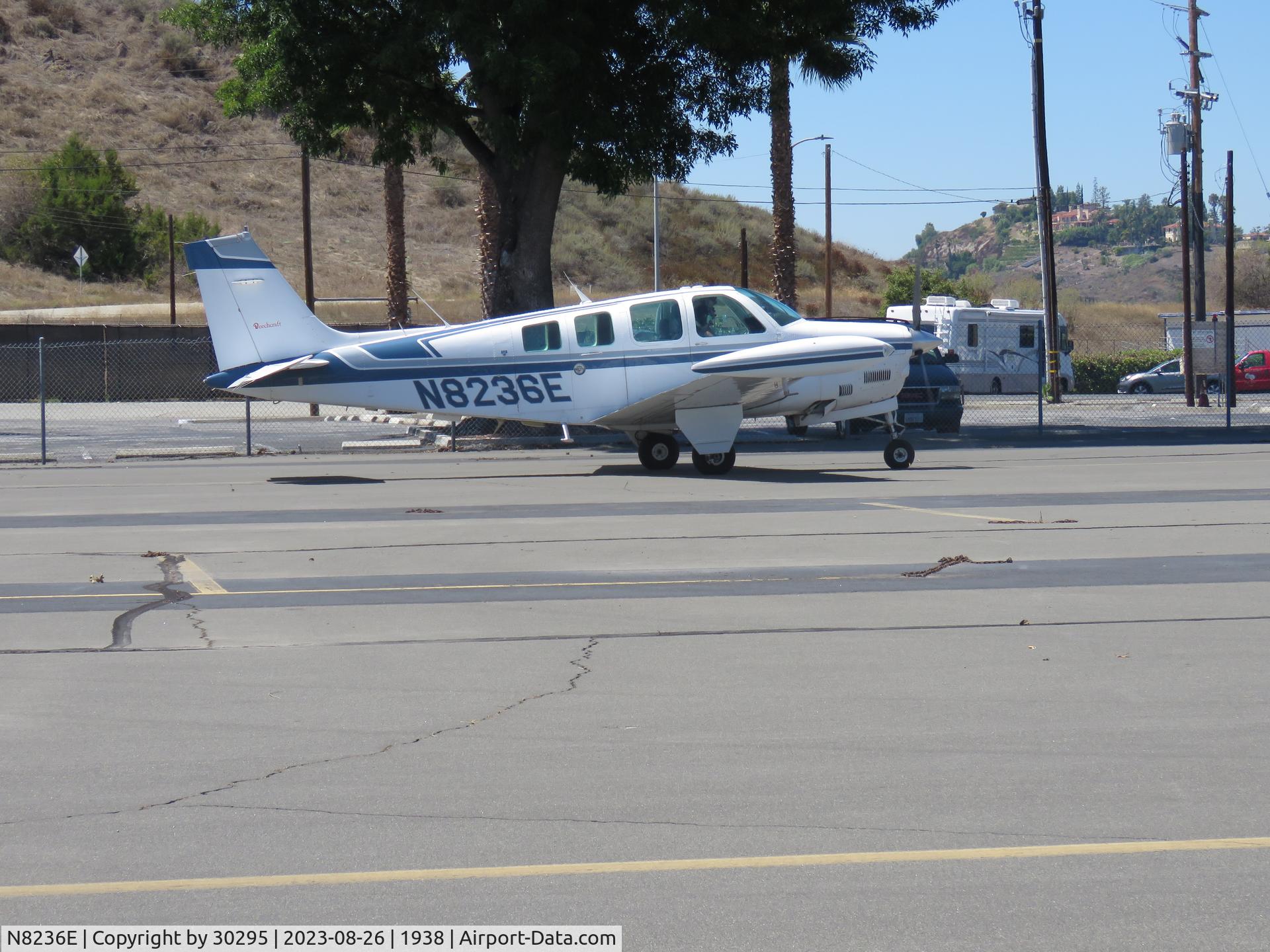 N8236E, 1993 Beech A36 Bonanza 36 C/N E-2779, Parked